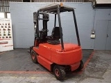 LINDE E 25 forklift