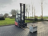 LINDE E 25 forklift