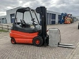 LINDE E30 forklift