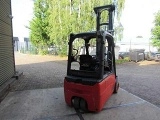 LINDE E18L forklift