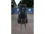 LINDE E 25 forklift