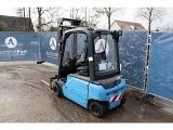 LINDE E 20 forklift