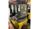 TOYOTA 8 FBET 18 forklift