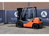 TOYOTA 02-8 FDF 25 forklift