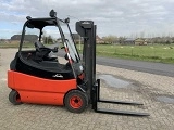 LINDE E30 forklift