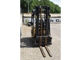 CATERPILLAR F 30 forklift