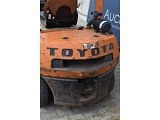 TOYOTA 02-5 FD 25 forklift