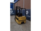 CATERPILLAR F 30 forklift