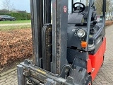 LINDE E30 forklift