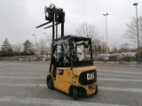 CATERPILLAR EP 30 K Forklift