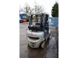 NISSAN UD 02 A 25 PQ forklift