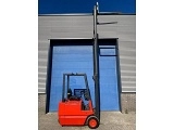 LINDE E15 forklift