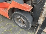 TOYOTA 02-7 FDF 25 forklift