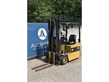 CATERPILLAR F 30 forklift