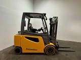 JUNGHEINRICH EFG 425 s forklift