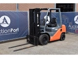 TOYOTA 02-8 FDF 25 forklift