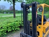 CATERPILLAR F 35 forklift