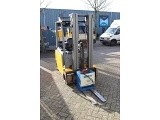 JUNGHEINRICH EFG 320 forklift