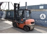 TOYOTA 02-7 FDF 25 forklift