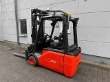 LINDE E20L forklift