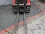 LINDE E 25 forklift