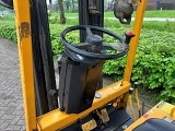 CATERPILLAR F 35 forklift