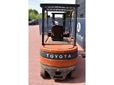 TOYOTA FBM 30 forklift