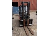 LINDE E30 forklift