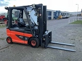 LINDE E 25 P forklift