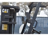 CATERPILLAR EP 25 forklift