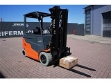 TOYOTA FBM 30 forklift