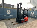 LINDE E15 forklift