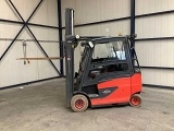 LINDE E 25 forklift