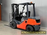 TOYOTA 52-8 FDF 25 forklift