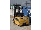 CATERPILLAR F 30 forklift