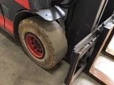 LINDE E 25 forklift