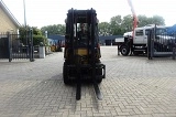 CATERPILLAR DP 20 forklift