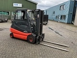 LINDE E 25 forklift