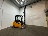 JUNGHEINRICH EFG S30 forklift