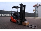 TOYOTA FBM 20 forklift