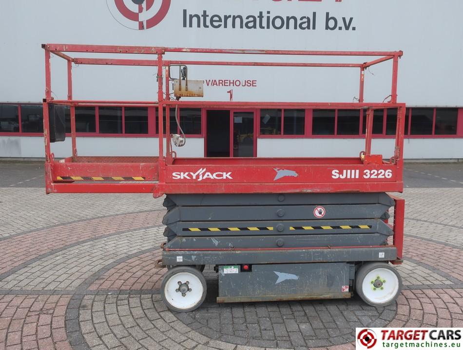 SKYJACK SJ-III-3226 scissor lift