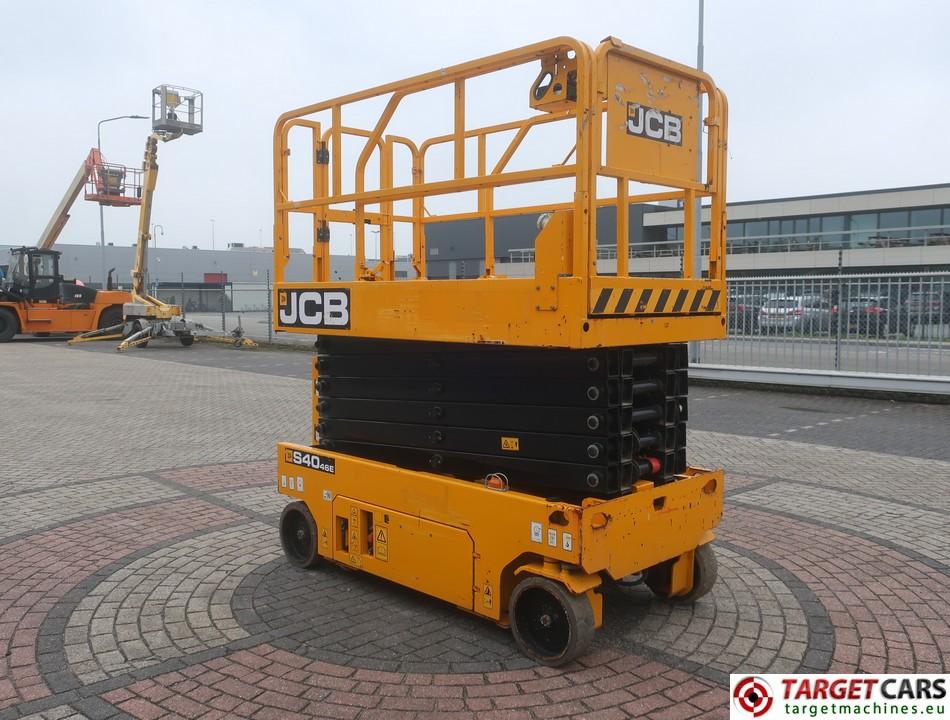 JCB S4046E scissor lift