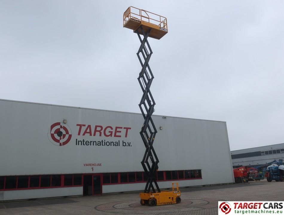 JCB S4046E scissor lift