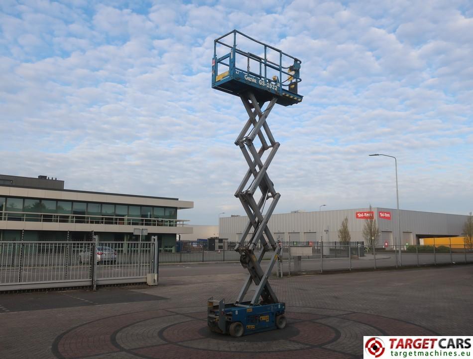 GENIE GS-1932 scissor lift