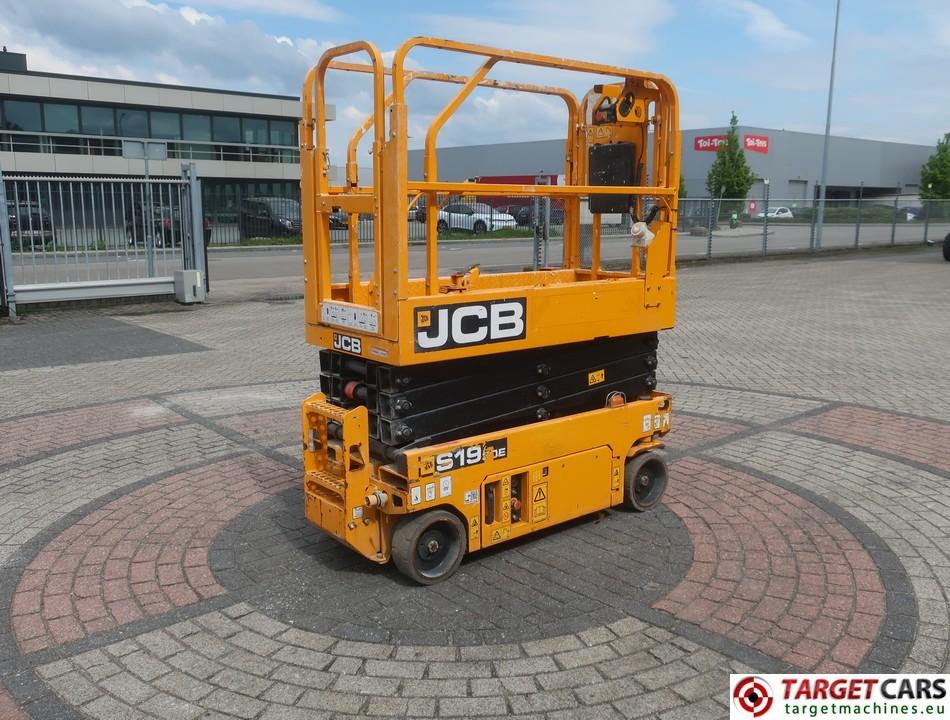 JCB S1930E scissor lift