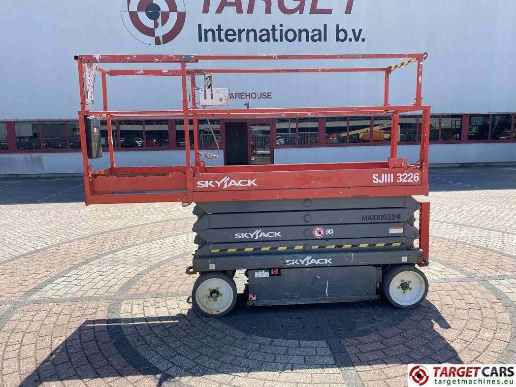 SKYJACK SJ-III-3226 scissor lift