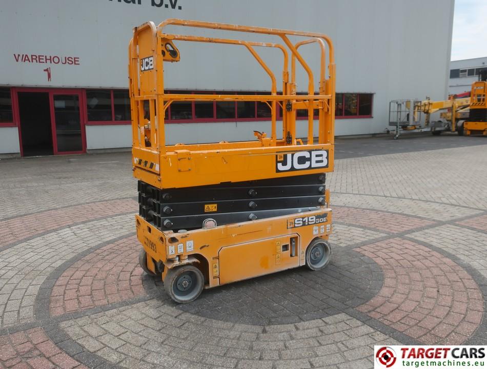 JCB S1930E scissor lift