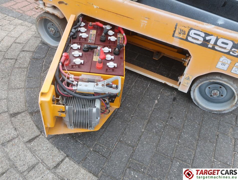 JCB S1930E scissor lift