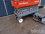 SKYJACK SJ-III-3219 scissor lift