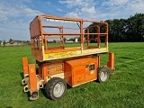 JLG 260 MRT scissor lift